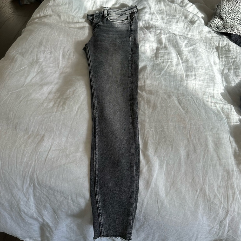 Zara skinny 90s denim
